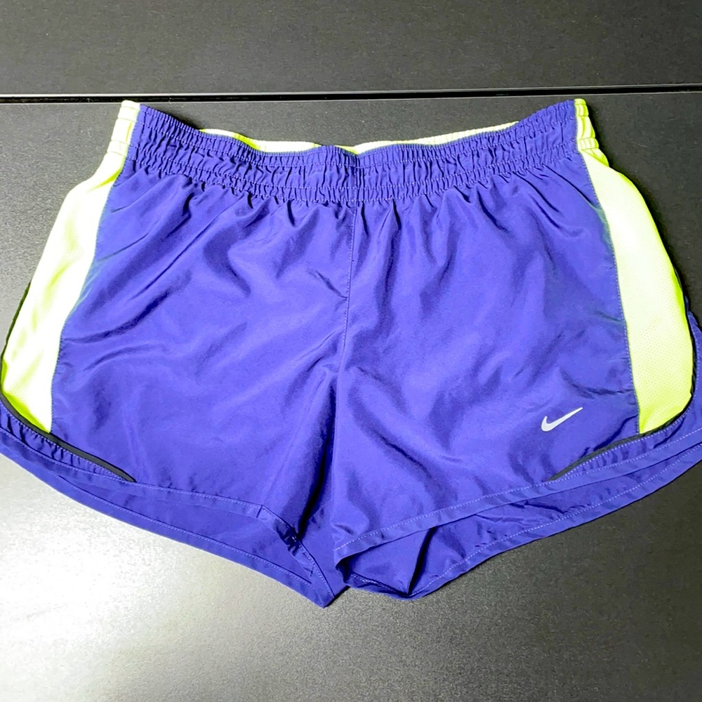 Nike Shorts Medium